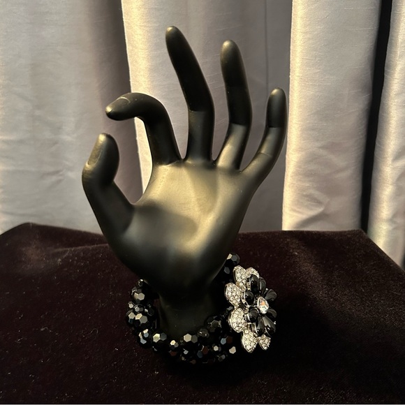 Rhinestone Bracelet in Black in Silver on Stretchy Band - Picture 7 of 14